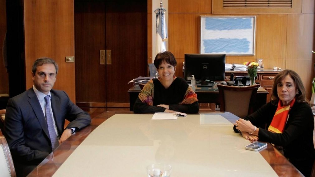 Mercedes Marc� del Pont pone en funciones al nuevo titular de la Aduana, Guillermo Michel.