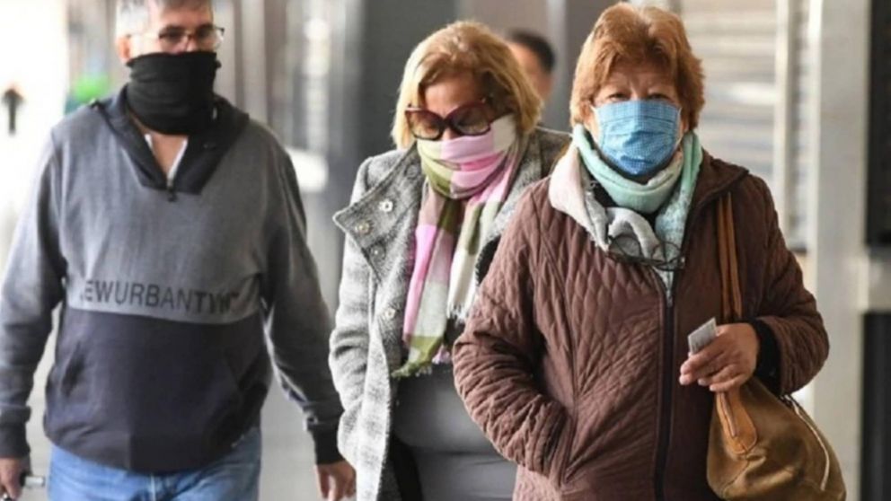 Covid en Argentina, parte semanal: reportan 28.039 contagios, un 23,8% menos que el domingo pasado.