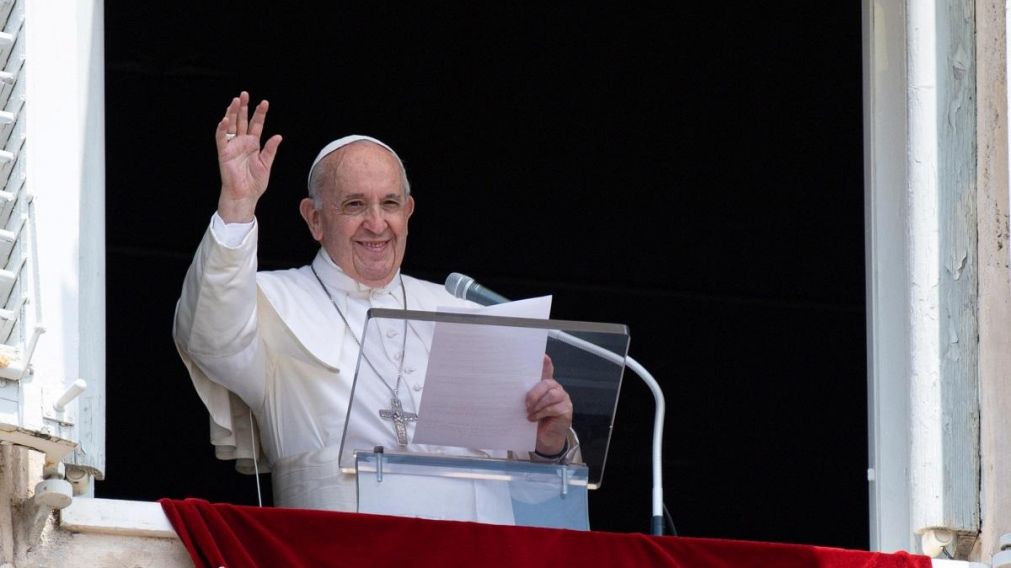 El Papa este domingo: "En la Eucaristía Jesús se hace nuestro compañero de viaje".