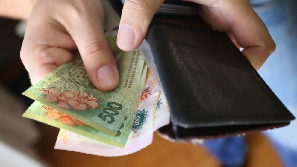 Continúan las negociaciones paritarias en contra de la inflación.