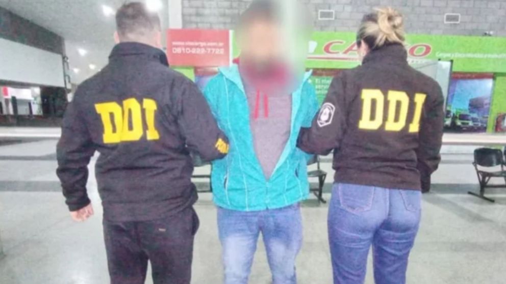 El hombre que tenía pedido de captura, fue detenido.