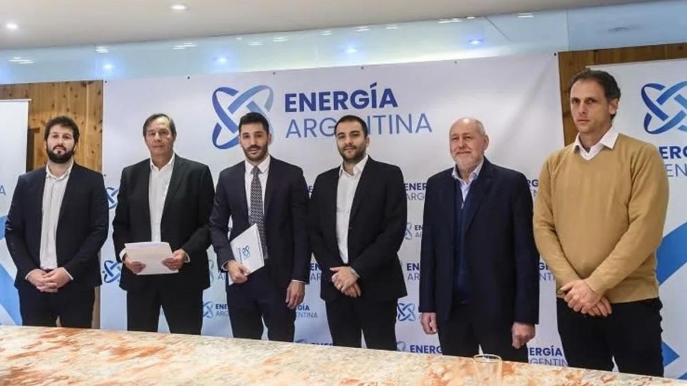 El gasoducto N�stor Kirchner unir� el yacimiento Vaca Muerta con la localidad bonaerense de Saliquel�, con una extensi�n de 558 kil�metros.