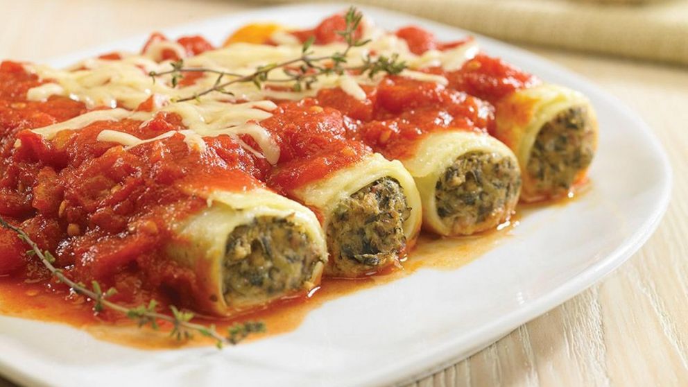 Cl�sica receta de canelones de carne y verdura.