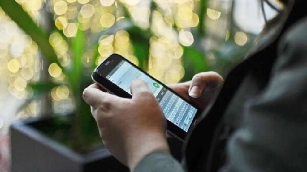 Un hombre intercambi� fotos �ntimas con una joven y luego le pidieron dinero