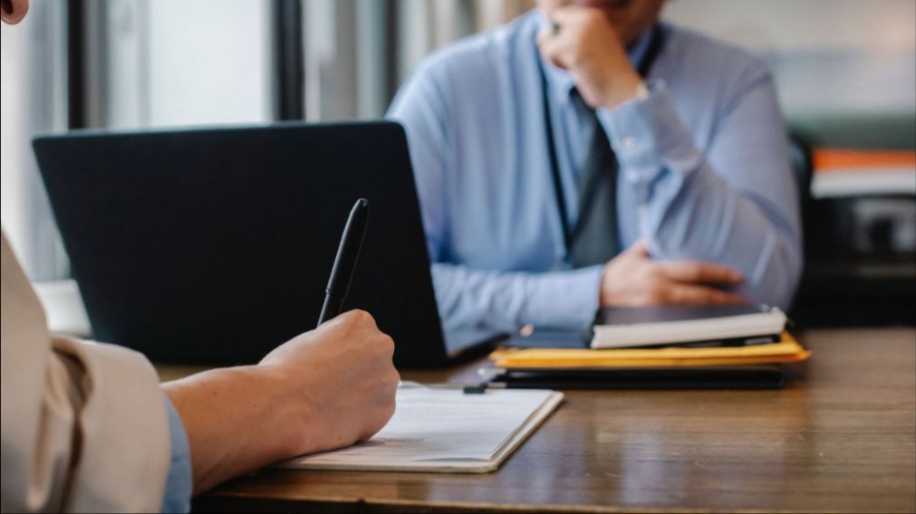 Algunas reconocidas plataformas ofrecen empleos en otros países.