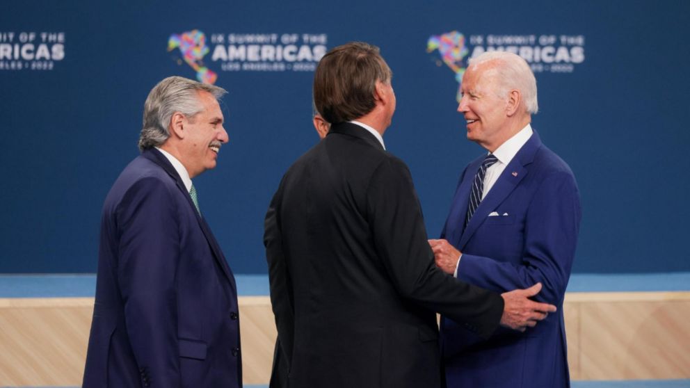 Joe Biden junto a Alberto Fernández.