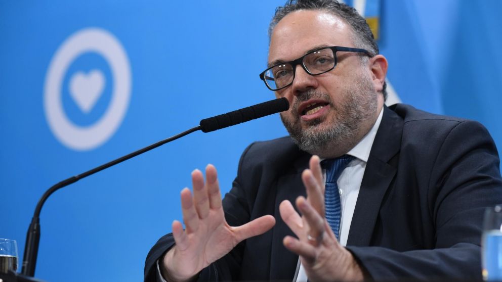 Matías Kulfas, "cara a cara" con la Justicia en Comodoro Py (Jonatan Moreno/Crónica).