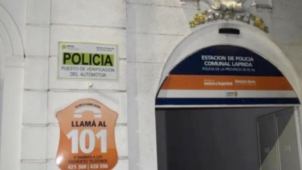 El hecho se produjo en esta dependencia de seguridad, en la localidad bonaerense de Laprida.
