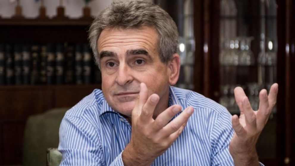 Rossi se desempe�� como ministro de Defensa desde el 10 de diciembre de 2019 hasta el a�o pasado.