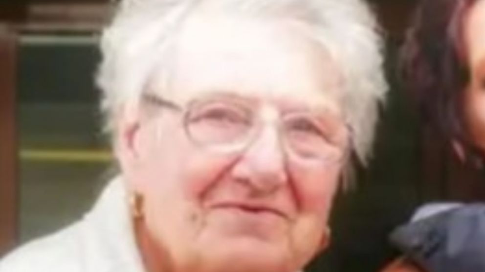 La foto de la abuela difunta con la que Sarah Jackson fue a tatuarse.