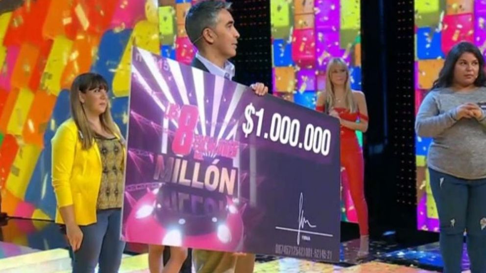 Un gesto noble por parte del ganador del juego (Captura de TV).