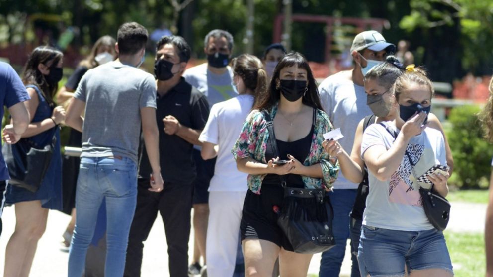 Algunas pocas personas tuvieron la fortuna de no contagiarse de covid (Crónica/Fernando Pérez Ré).