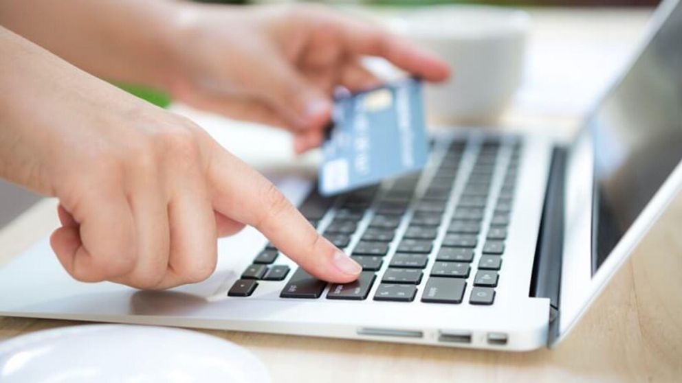 En la actualidad, son muchas las personas que cuando reciben el resumen o consultan los últimos movimientos de sus cuentas perciben compras extrañas.