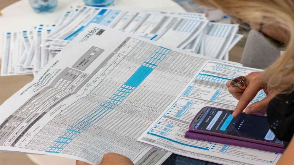 Una mujer entró a la vivienda para realizar la encuesta y fue víctima de una golpiza.