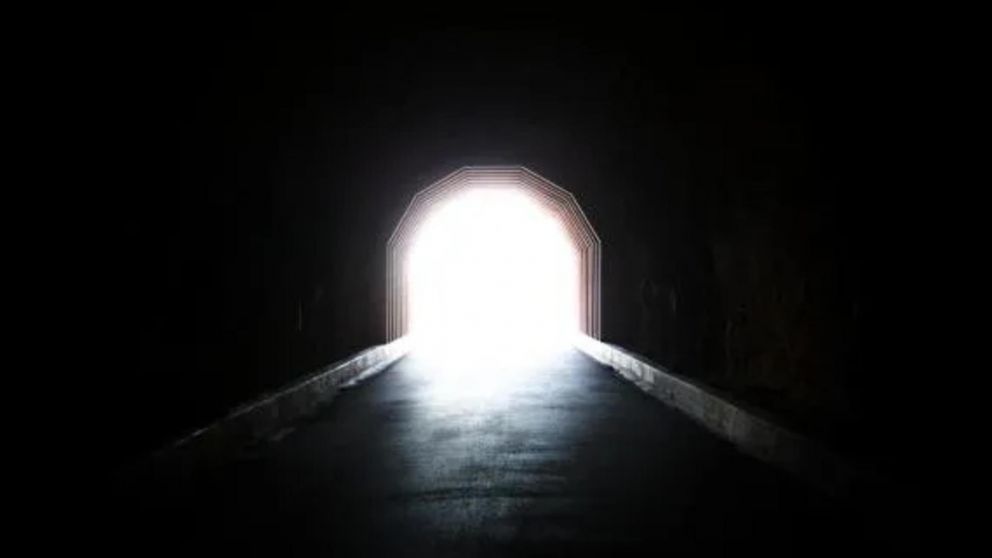 Muchas personas que estuvieron cerca de la muerte aseguraron ver una luz al final de un túnel.