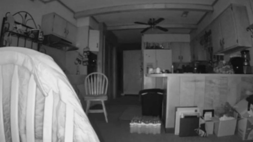 El fen�meno paranormal caus� p�nico a los hu�spedes de la casa.