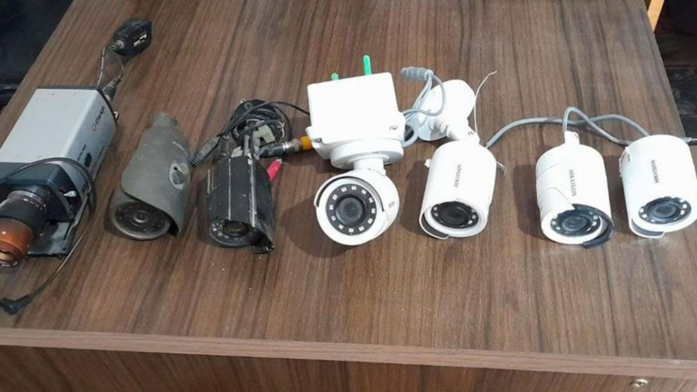 Las cámaras de seguridad que habían sido robadas (Gentileza El Liberal).