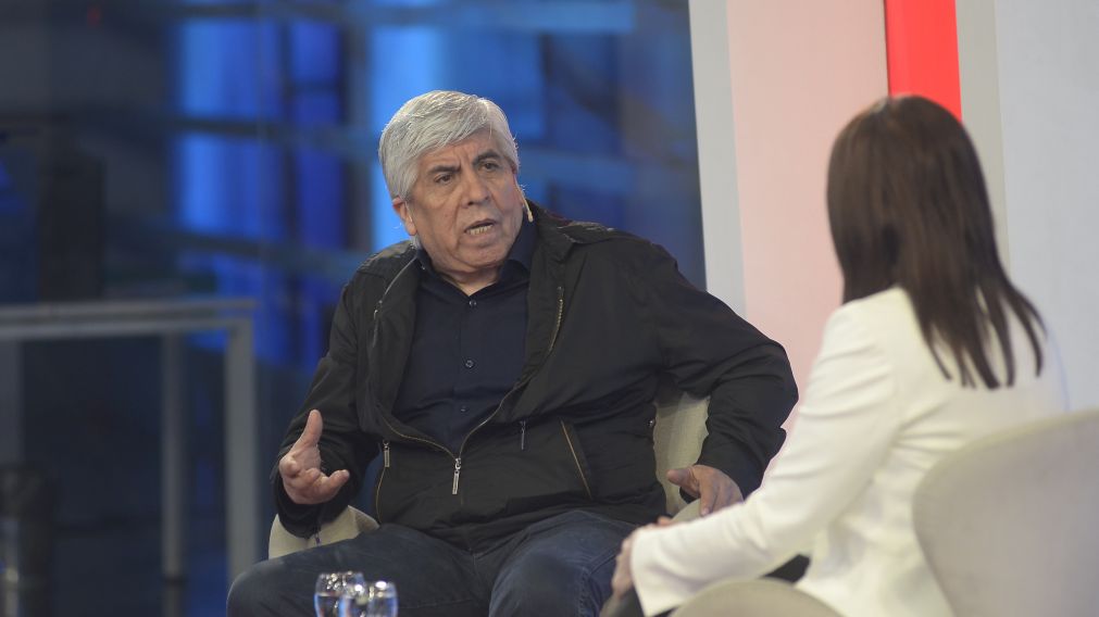El secretario general de Camioneros, Hugo Moyano, le respondi� a Mauricio Macri.