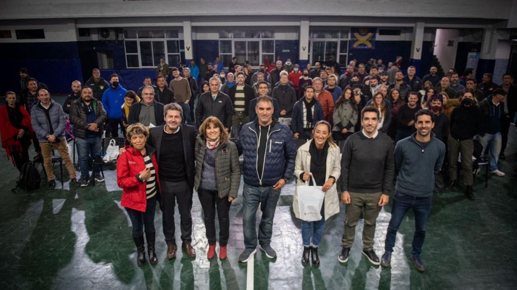 Los dirigentes de las entidades beneficiadas agradecieron el apoyo oficial.