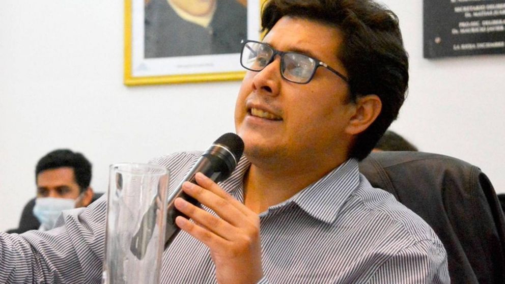 El macrismo riojano impidió la destitución de un concejal radical procesado por abuso sexual.