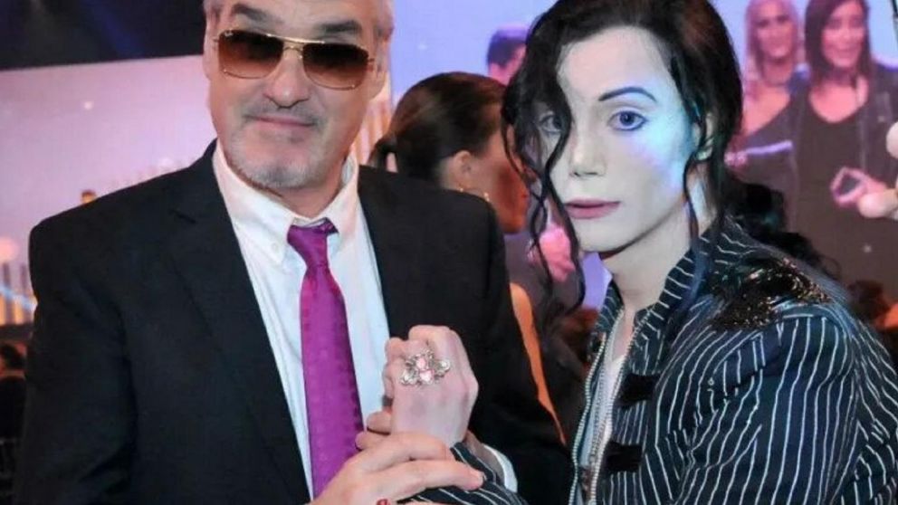 Roberto Pettinato contó que todavía no pudo hablar con su hijo Felipe tras el incendio.