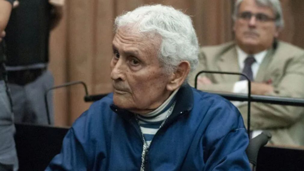 El represor Miguel Etchecolatz ya suma nueve condenas.