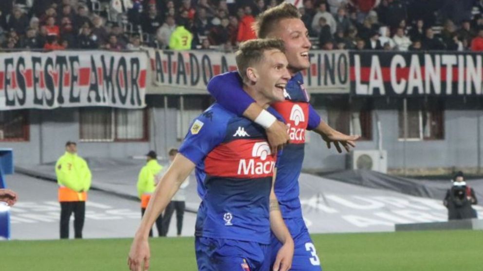 Tigre dio el batacazo y eliminó a River en los cuartos de final de la Copa de la Liga (imagen Twitter).