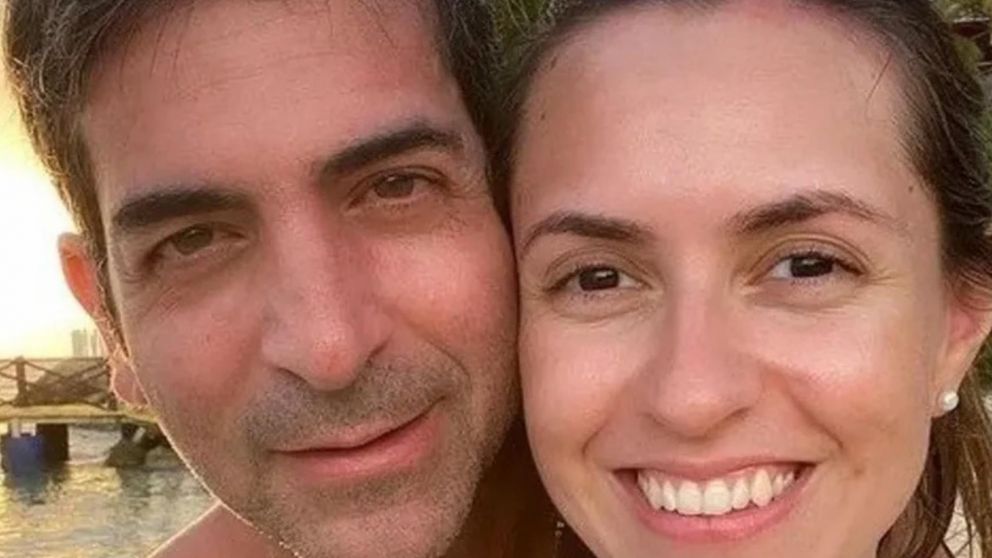 Marcelo Pecci junto a su esposa en su luna de miel en Colombia.