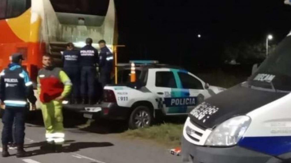 El hecho ocurrió en inmediaciones del kilómetro 180 de la Ruta 2, entre las localidades de Chascomús y Castelli.