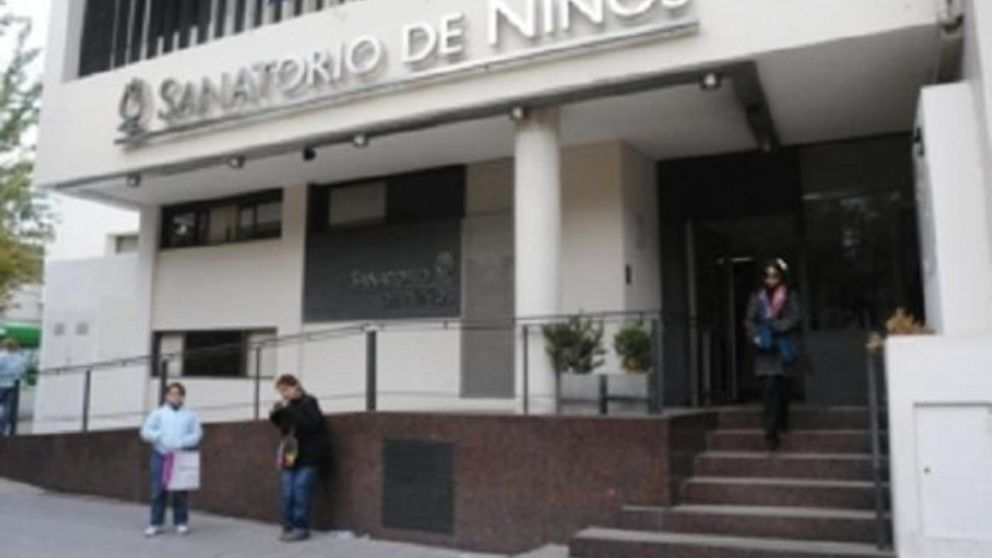 La operación fue realizada en el Sanatorio de Niños de Rosario.