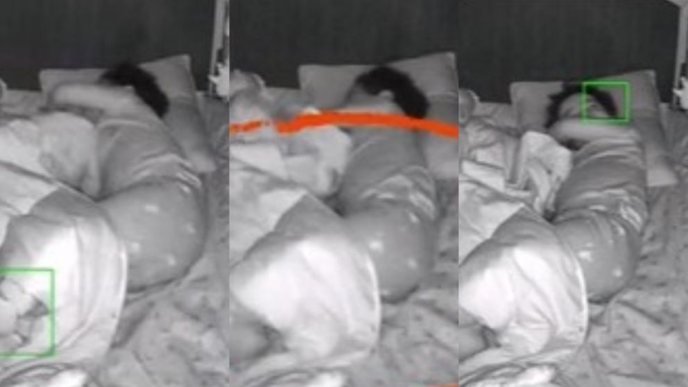 Una madre se volvió viral después de mostrar un video en el que un fantasma corre de lugar a su hija.