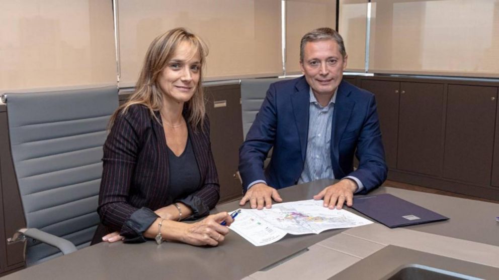 Malena Galmarini y Fernando Gray continúan trabajando para llegar con agua potable y cloacas a más vecinas y vecinos de Esteban Echeverría.