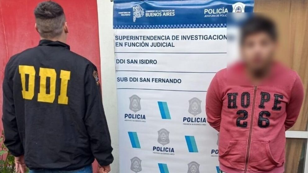 Este es uno de los sujetos que fue arrestado por los investigadores policiales.