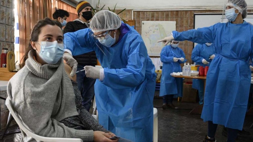 Las autoridades sanitarias piden a la población que se coloquen las dosis de refuerzo.
