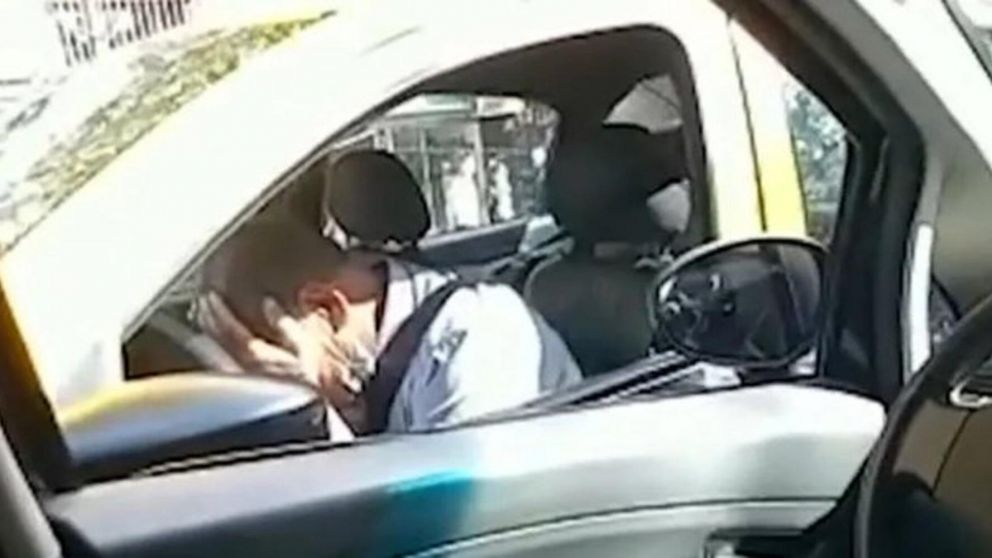 La reacción del taxista tras enterarse que había atropellado a tres jóvenes turistas francesas.