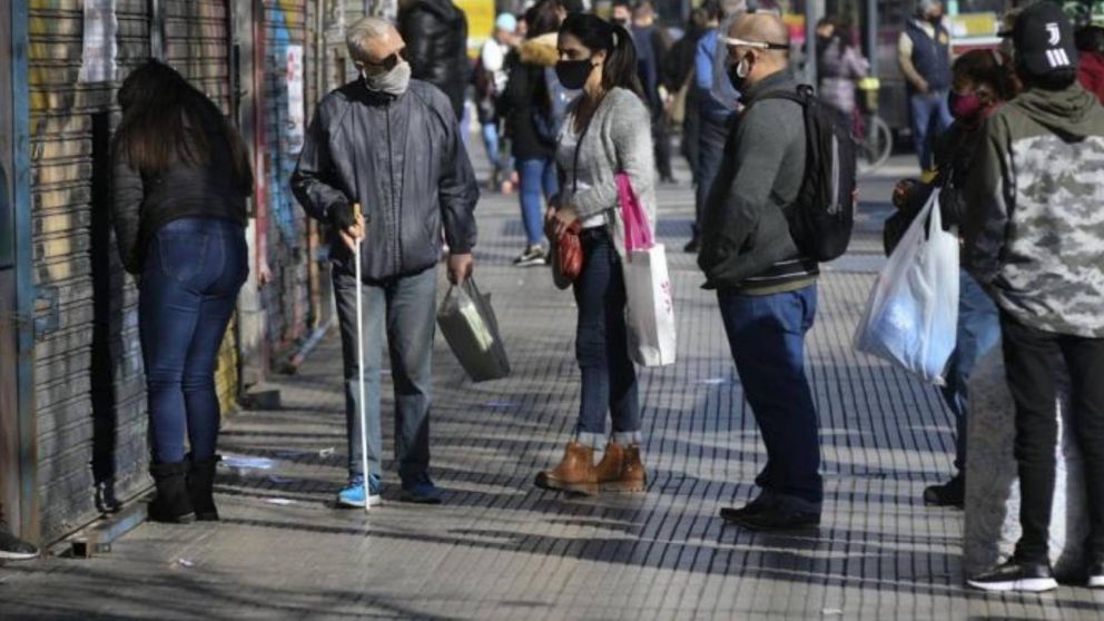 Covid en Argentina, parte semanal: 76 fallecidos y 17.646 casos positivos.