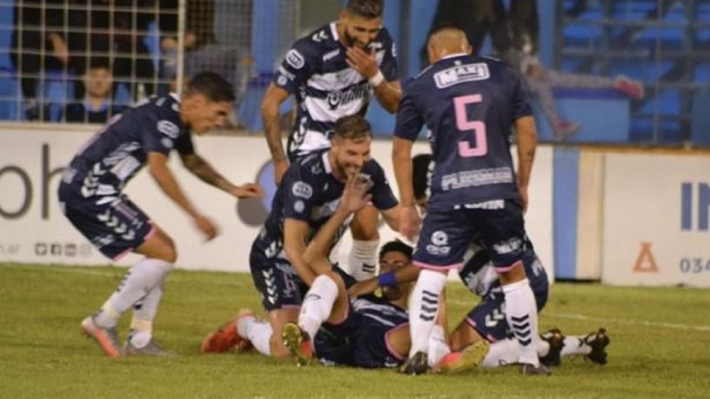 Kevin L�pez fue la figura del triunfo cervecero