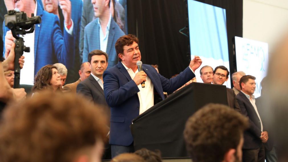 Fernando Espinoza ocupará la presidencia de la FAM hasta el año 2024.
