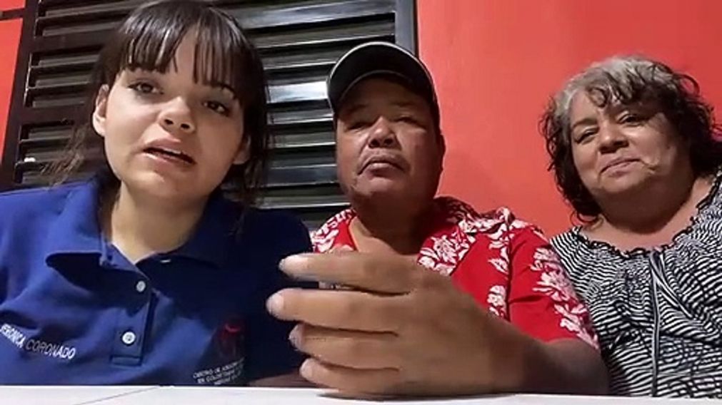 Fingi� tener una discapacidad por pedido de su hija, pero no sali� como esperaban y se hizo viral (imagen captura v�deo).
