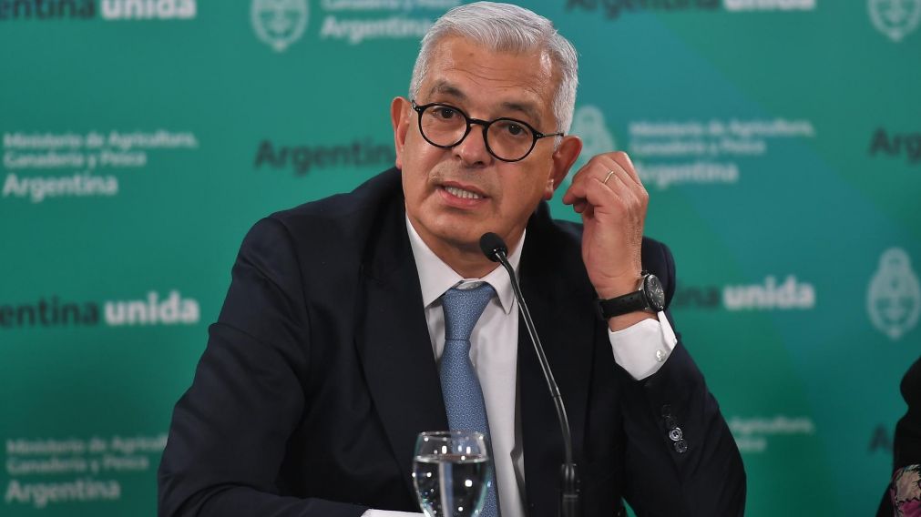 El ministro de Agricultura, Julián Domínguez, durante el anuncio (Télam).