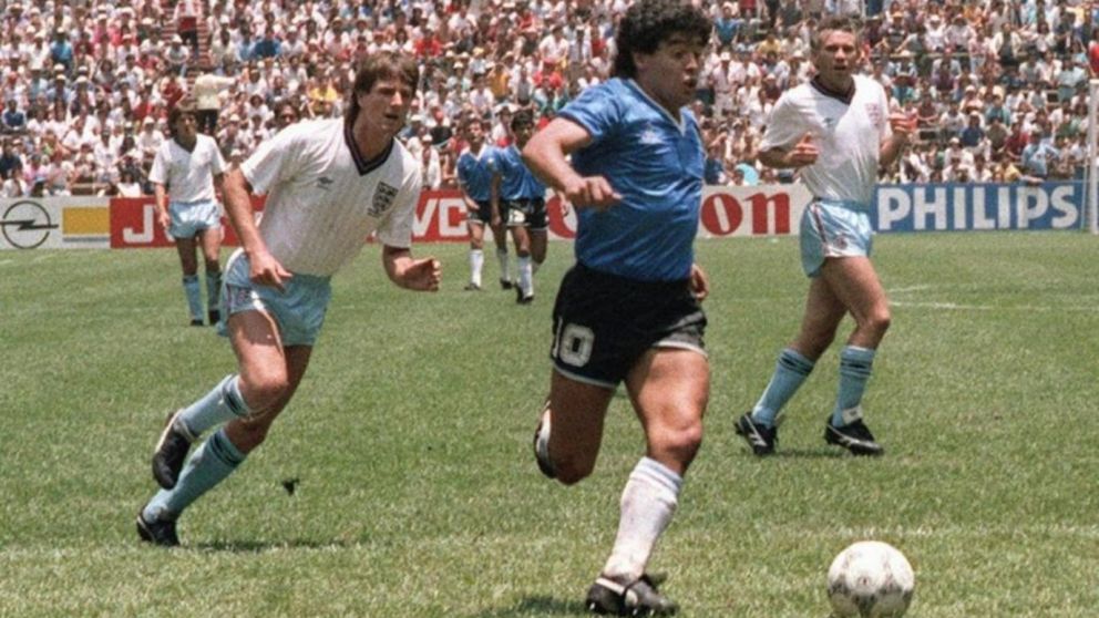 Este miércoles fue subasta la camiseta que Diego Maradona usó contra Inglaterra en el Mundial México 86.
