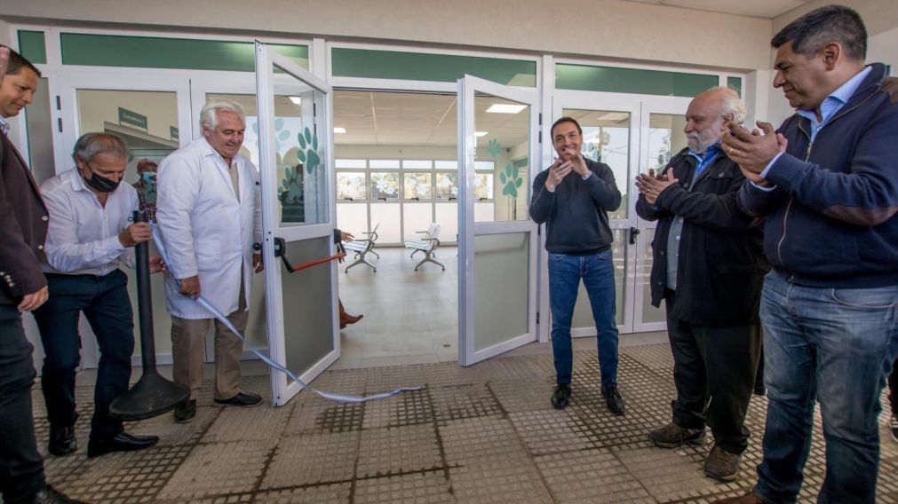 El Municipio de Florencio Varela inaugur� su Centro Veterinario Municipal.