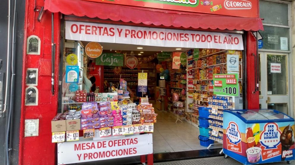 Los kioscos sufren el alto costo de sus productos y a las grandes cadenas que trabajan cerca.