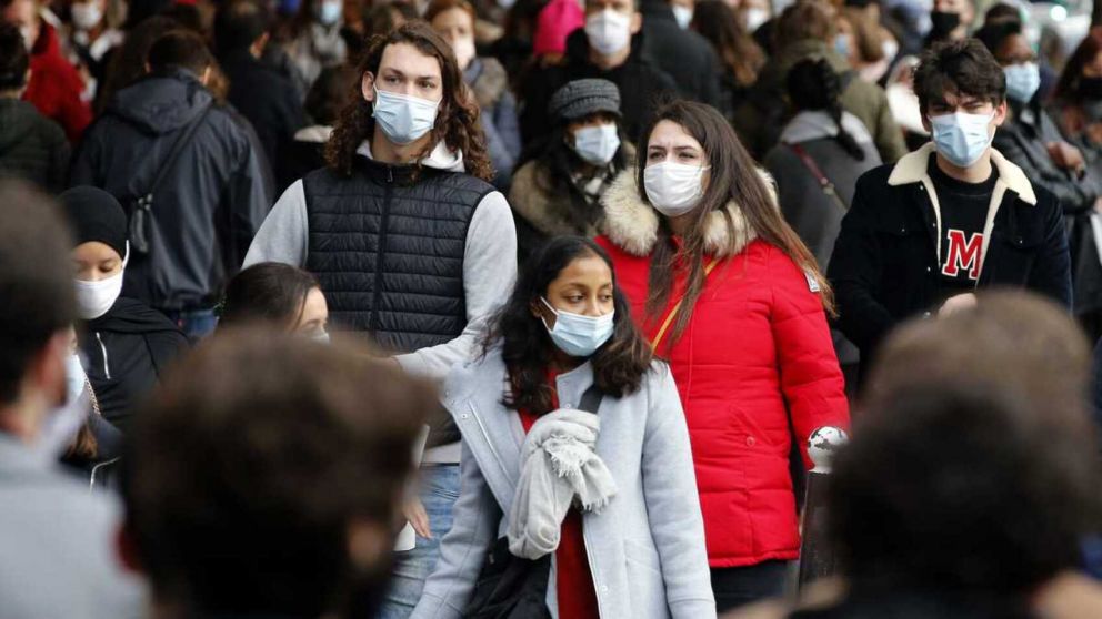 Variante XE: ¿Qué es la "inmunidad híbrida" y cuál es su beneficio contra el Covid? (imagen ilustrativa/Getty Images).