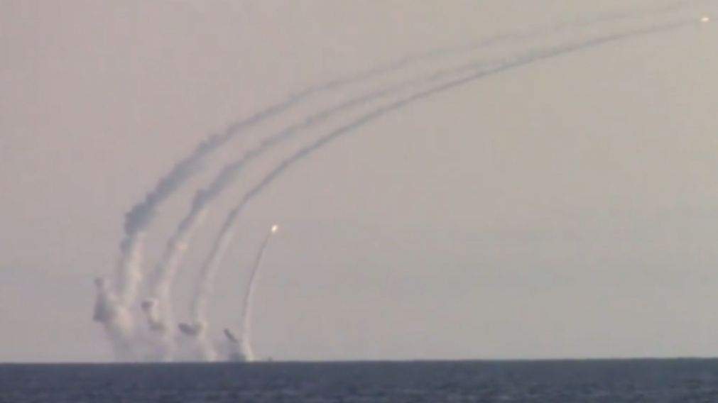 Rusia lanzó proyectiles en zonas militares estratégicas de la defensa ucraniana (Captura de video).