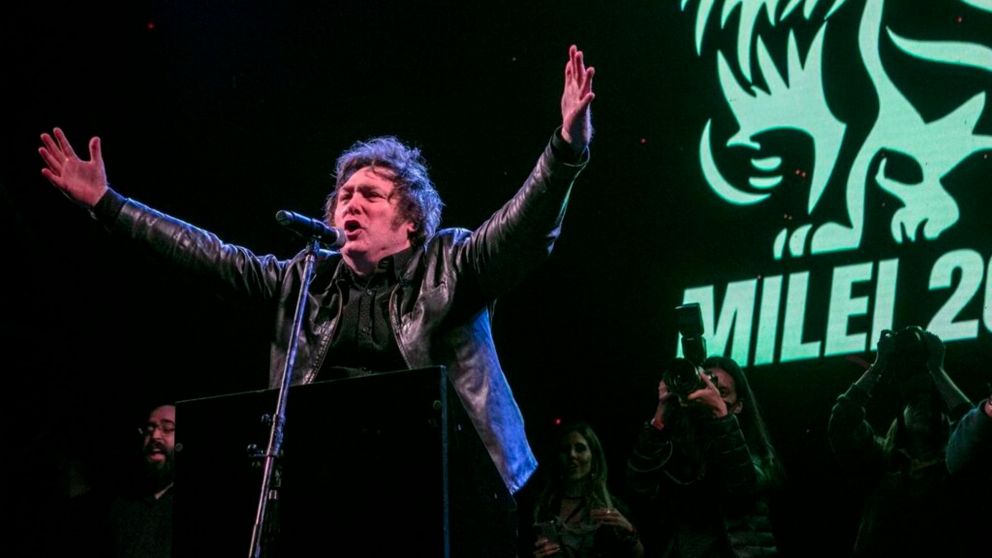 Javier Milei, con chaleco antibalas en su presentación en la ciudad de Mendoza.