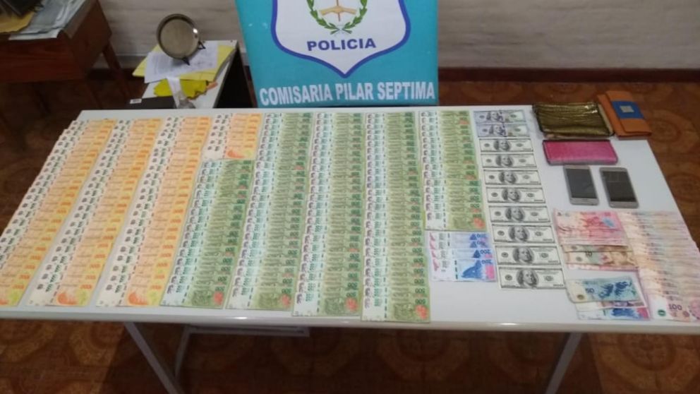 Estos son los diversos objetos que fueron secuestrados por los uniformados.