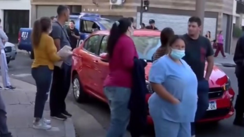 El agresor quedó detenido in situ.