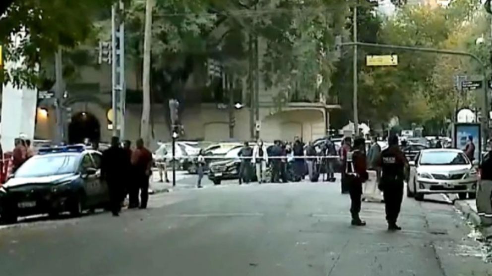 La captura del agresor fue concretada en la intersección de la avenida Del Libertador y Salguero.