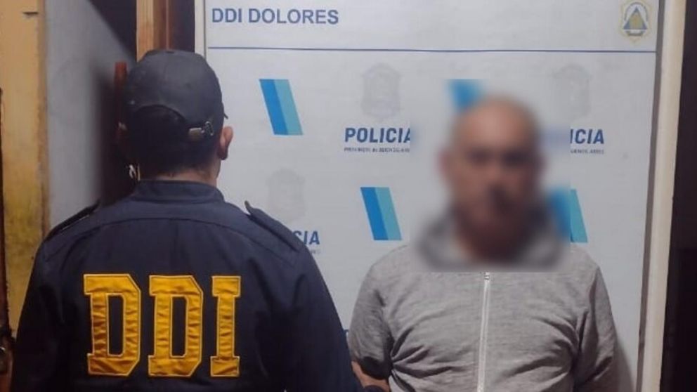 Este es el sujeto que fue apresado por los investigadores policiales.